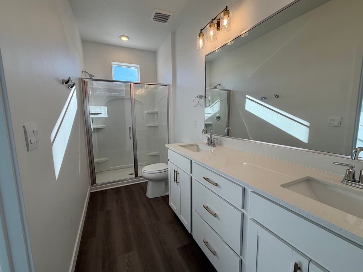 The Cottonwood — Primary Bath