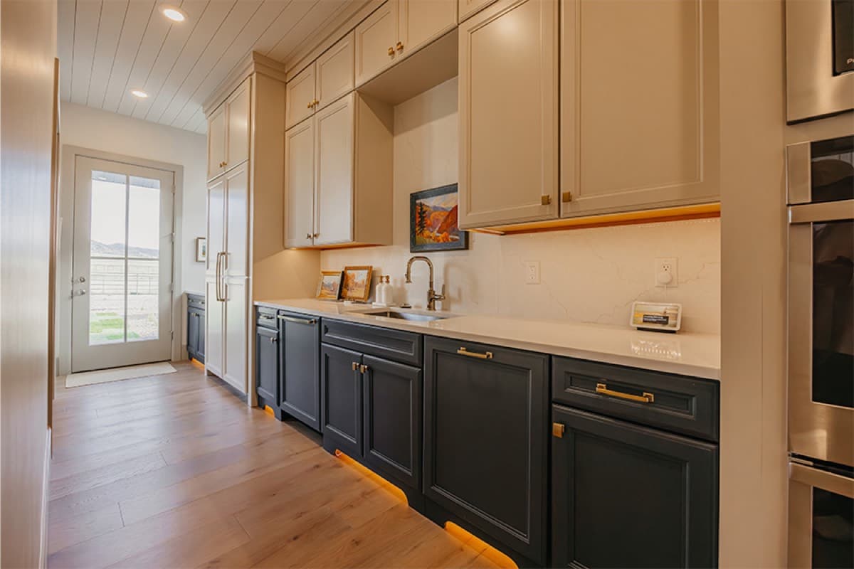 The Brin Valley Ranch — Attached Prep Kitchen