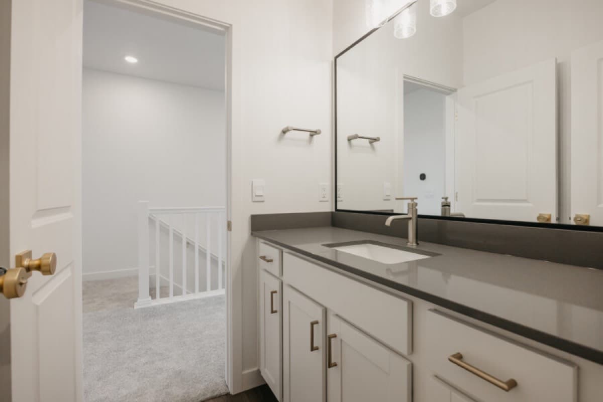 The Cascade — Bathroom