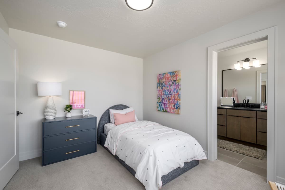 The Sun Valley — Model Home - Bedroom