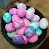 4 Eggstraordinary Egg Decorating Ideas